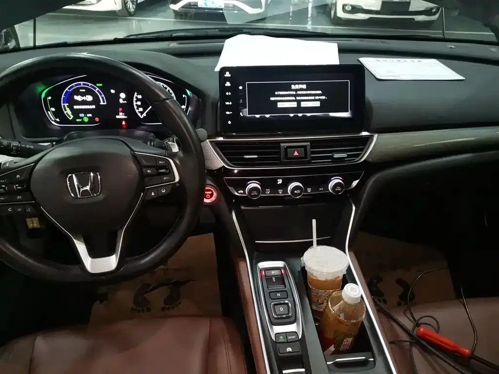 Honda Inspire — фото 10