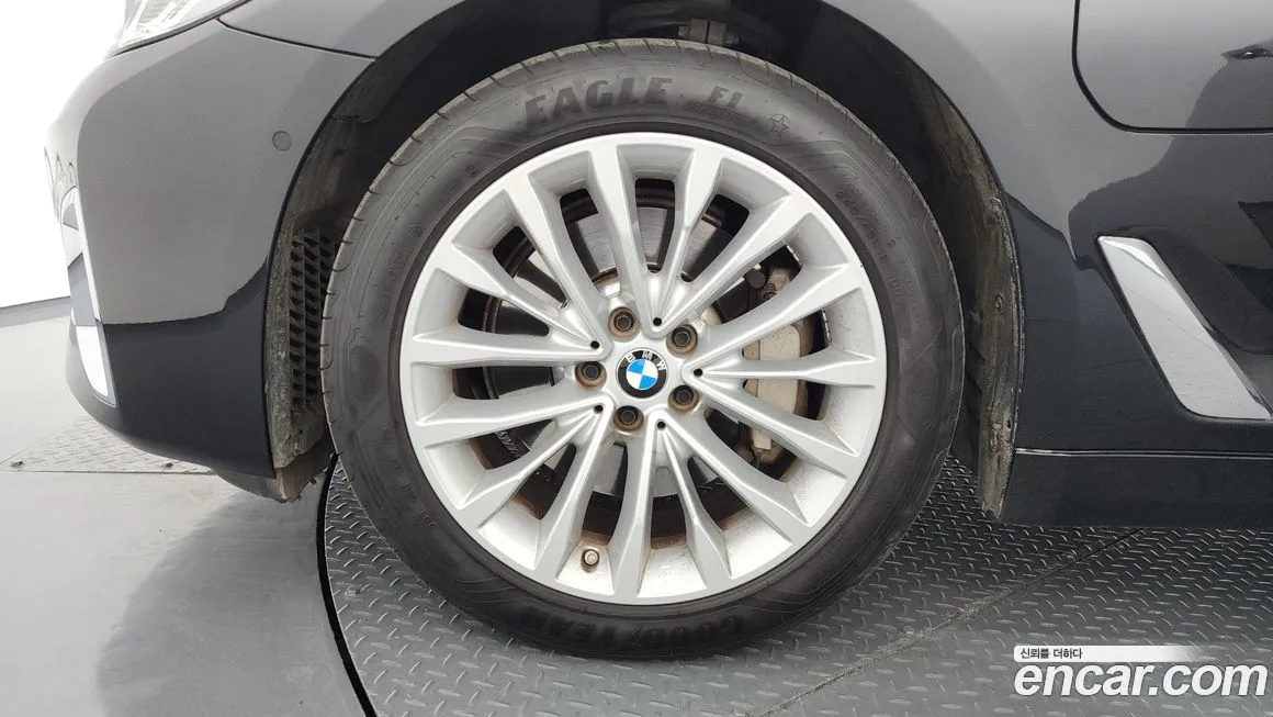 BMW 5-Series 2021 из KR, фото 7