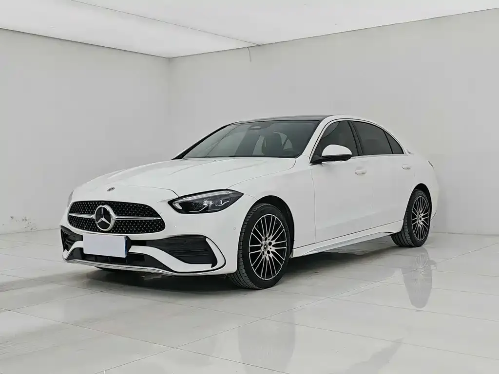 Mercedes-Benz C-Class — фото 1