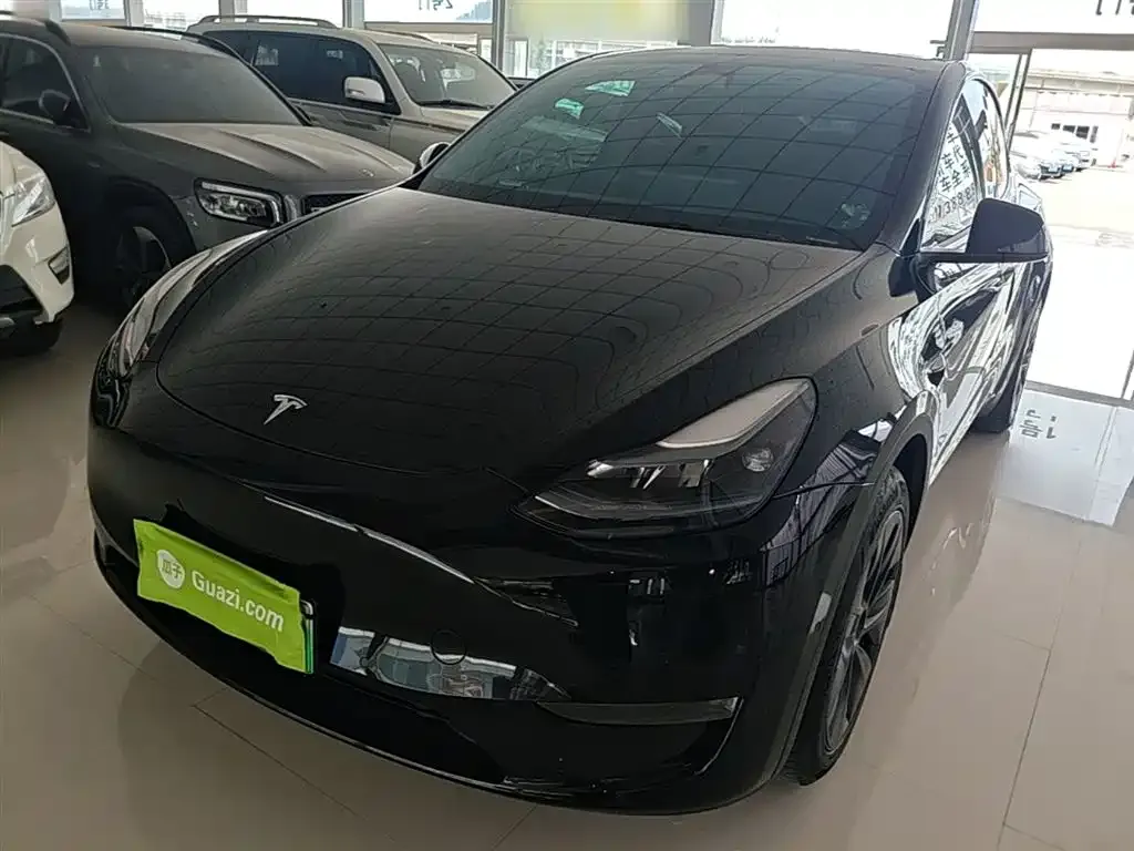 Tesla Model Y — фото 7