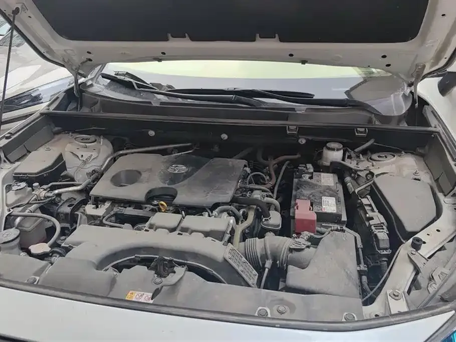 Toyota RAV4 — фото 10