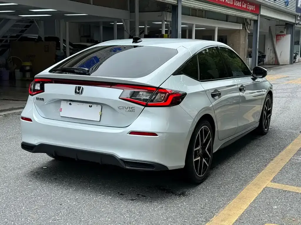 Honda Civic — фото 3