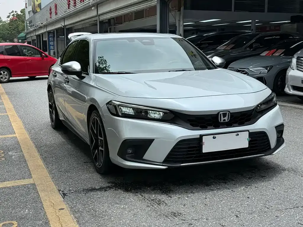 Honda Civic — фото 5