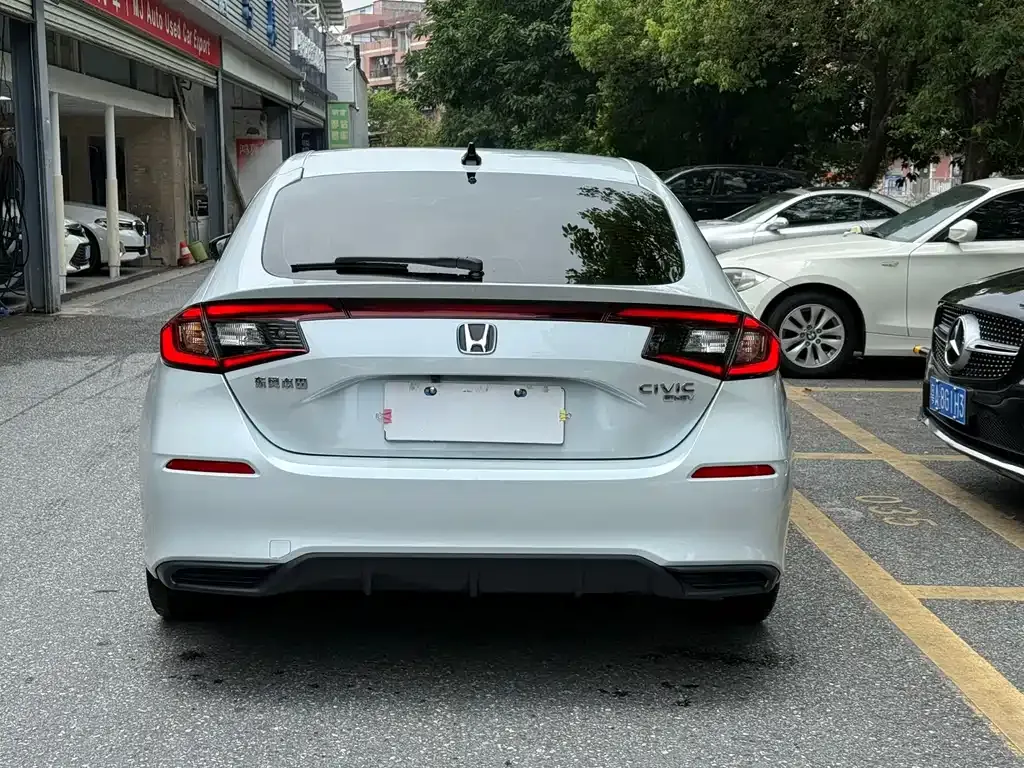 Honda Civic — фото 8