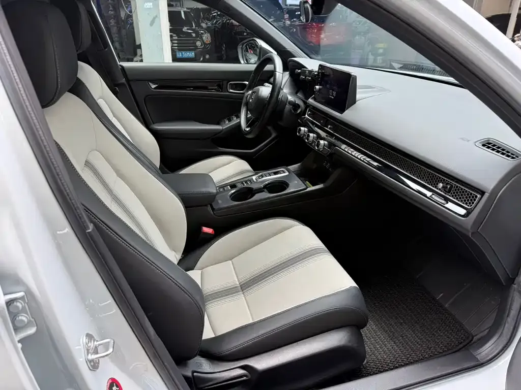 Honda Civic — фото 2