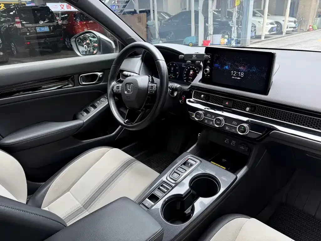 Honda Civic — фото 4