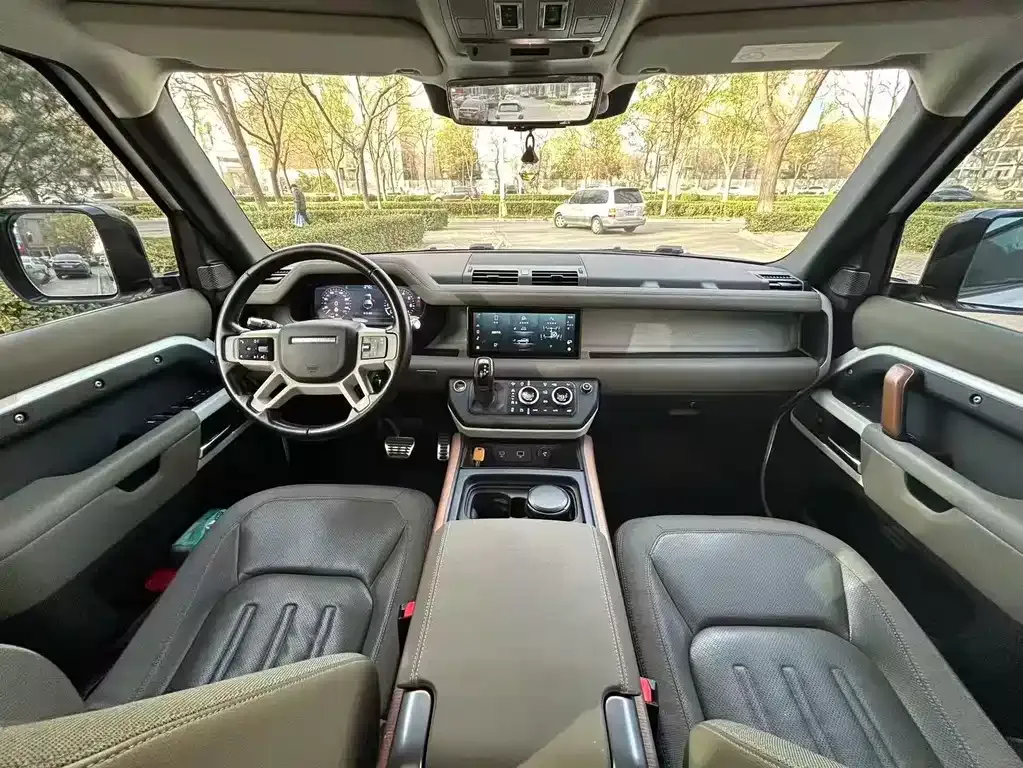 Land Rover Defender — фото 4