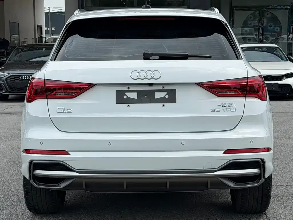 Audi Q3 — фото 5