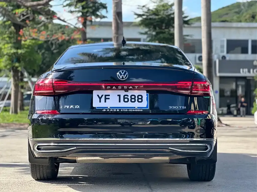Volkswagen Passat — фото 4