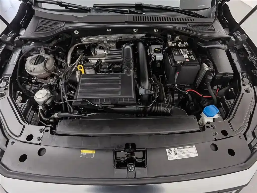 Volkswagen Passat 2023 из CN, фото 9