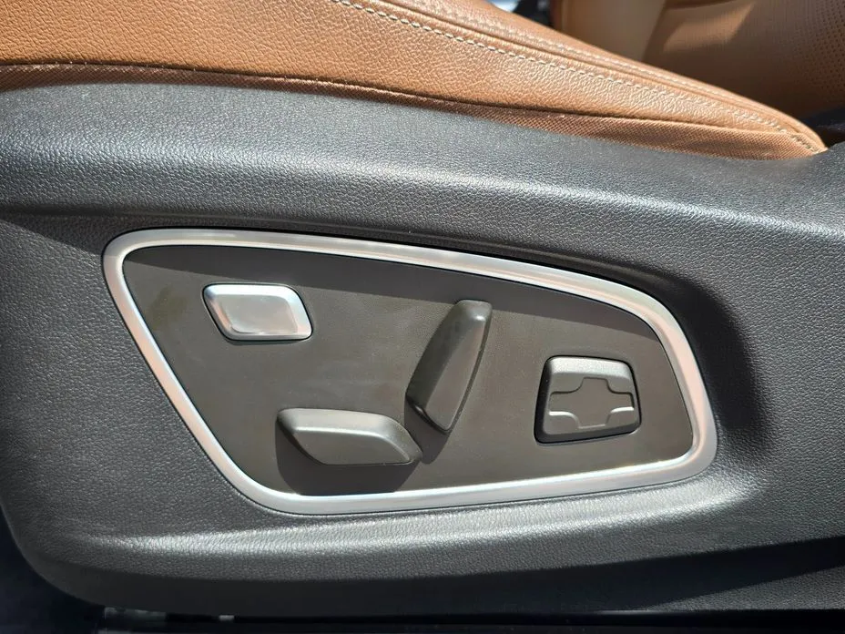 Renault Korea (Samsung) QM6 — фото 10