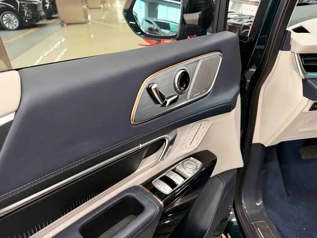 Buick Century 2023 из CN, фото 6