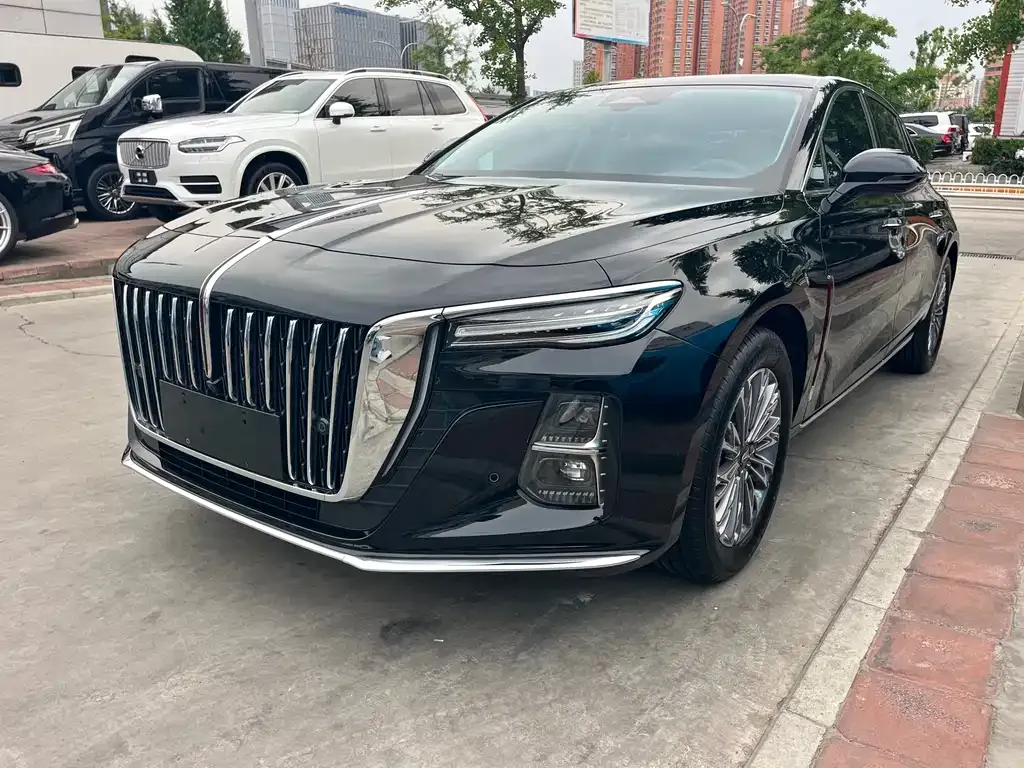 Hongqi H5 — фото 1