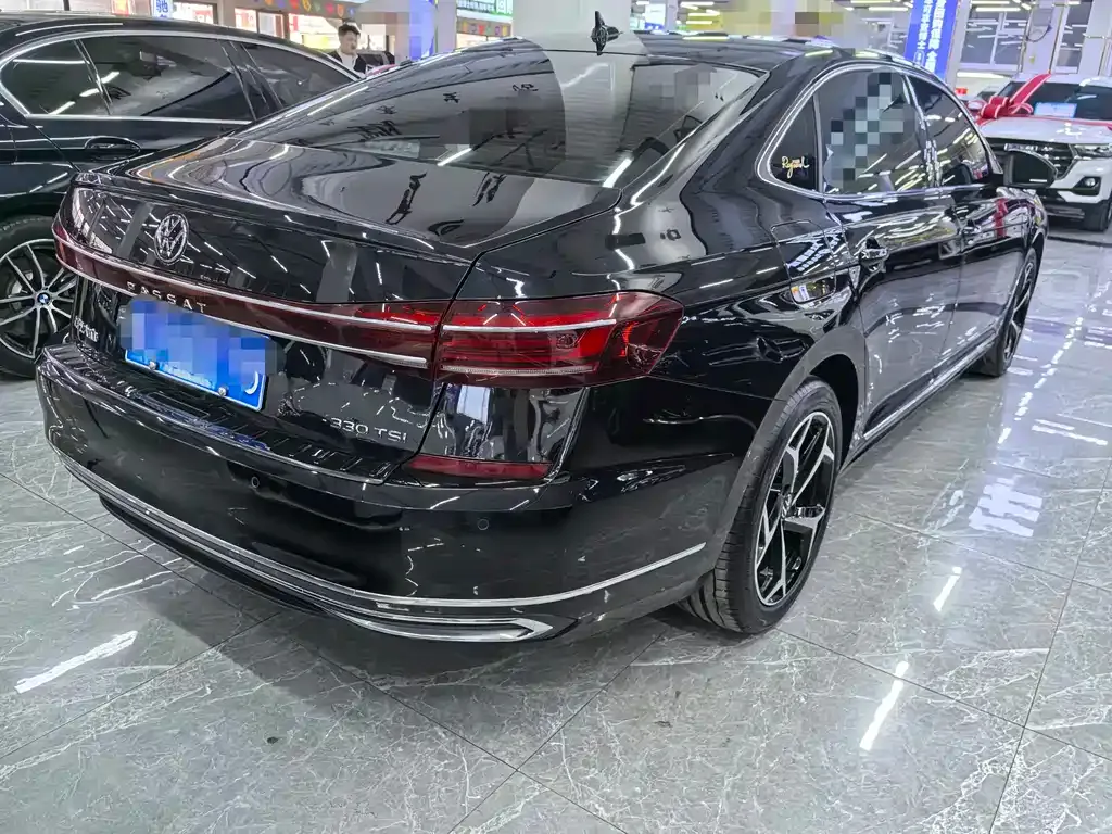 Volkswagen Passat — фото 6