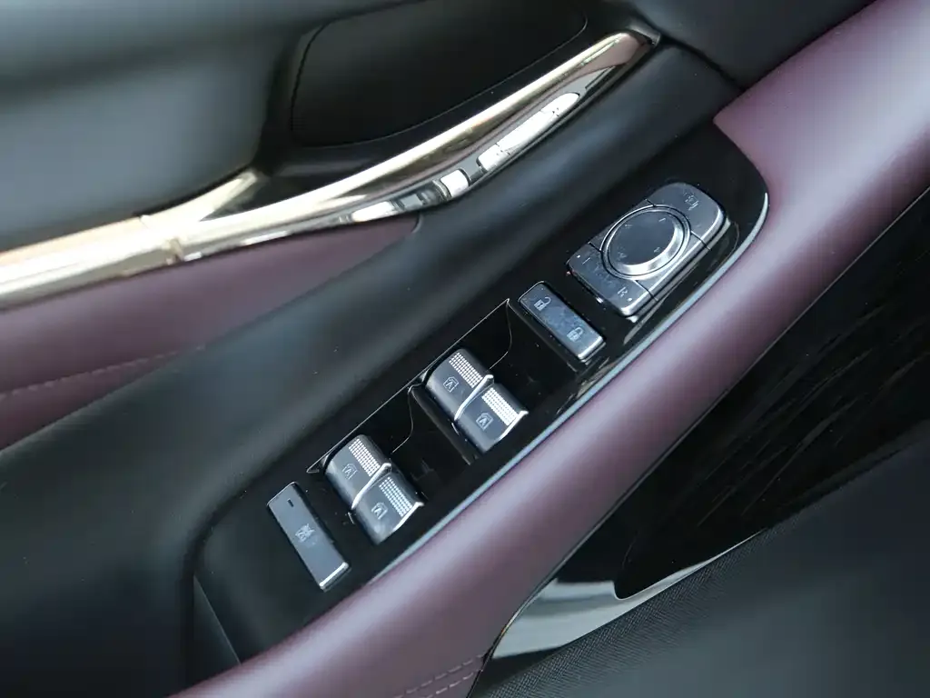 GAC Motor Trumpchi M8 — фото 3