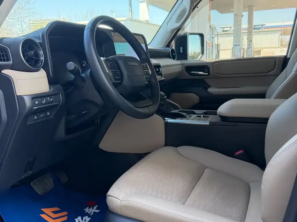 Toyota Prado 2024 из CN, фото 3