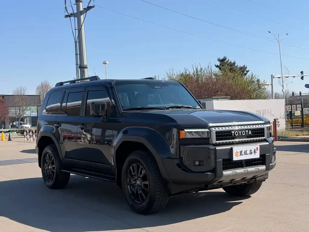 Toyota Prado 2024 из CN, фото 2
