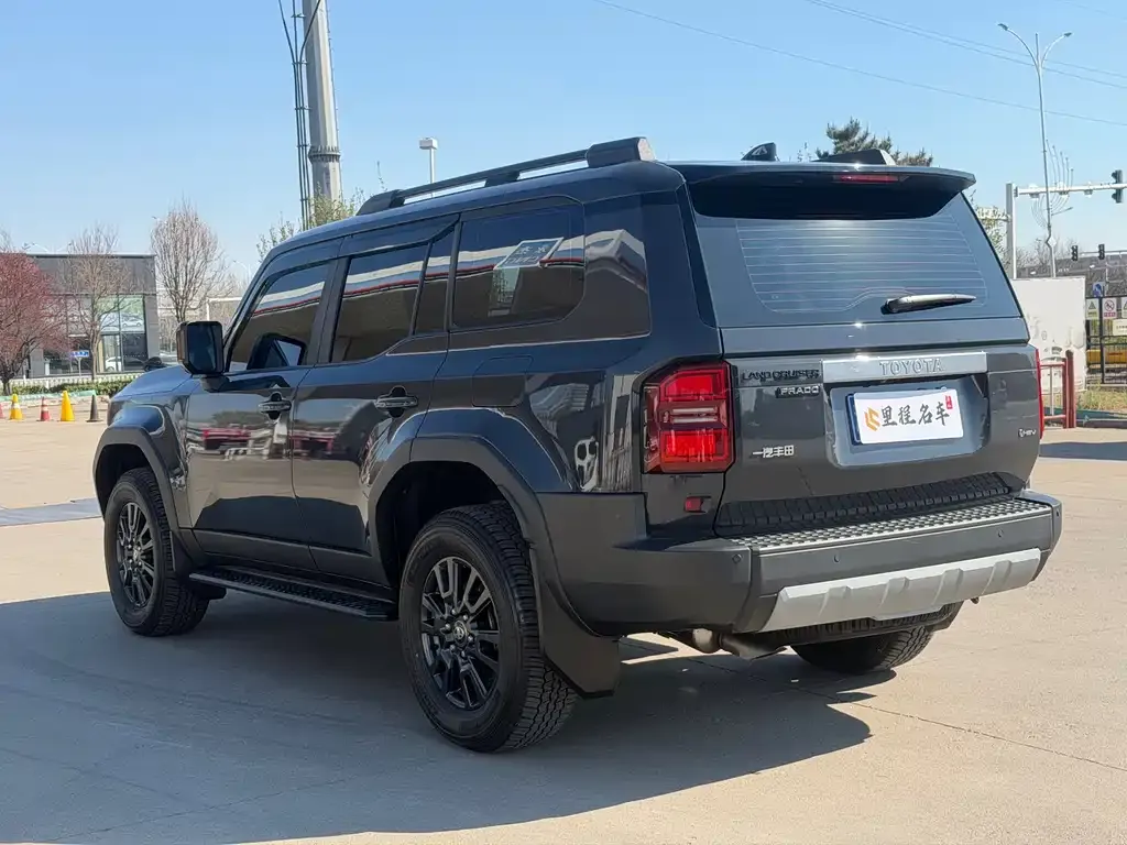Toyota Prado 2024 из CN, фото 8
