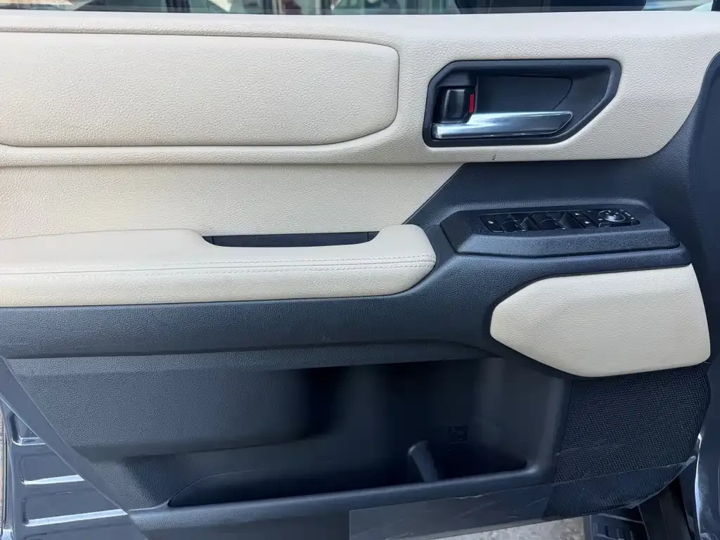 Toyota Prado 2024 из CN, фото 4