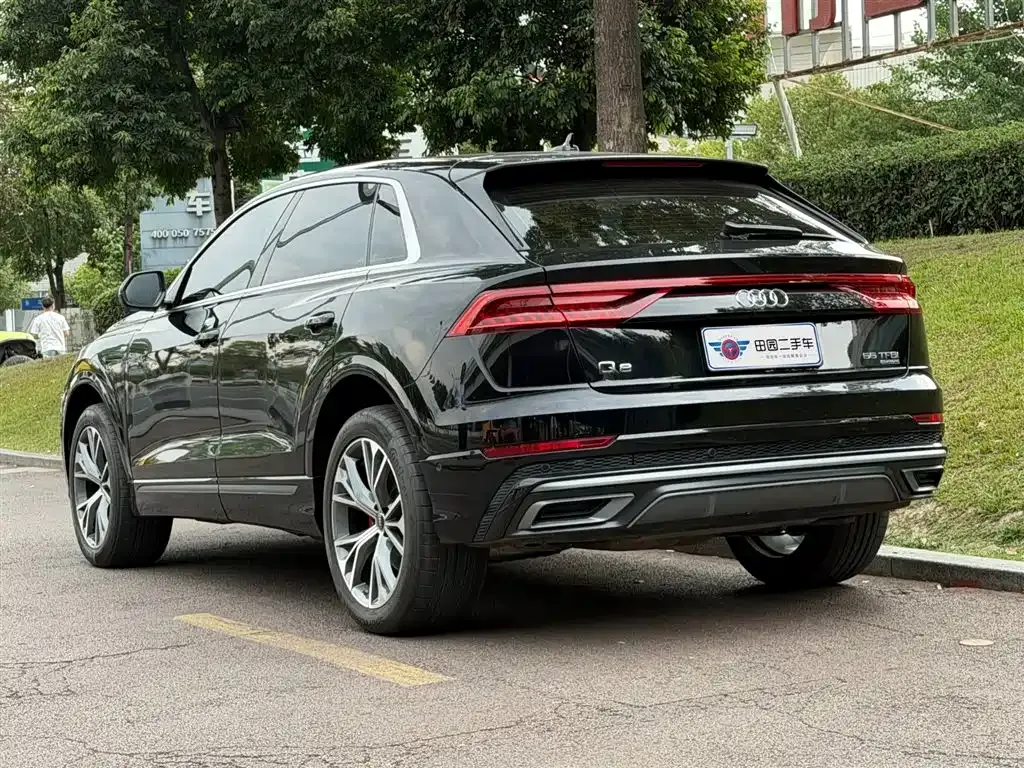 Audi Q8 — фото 10