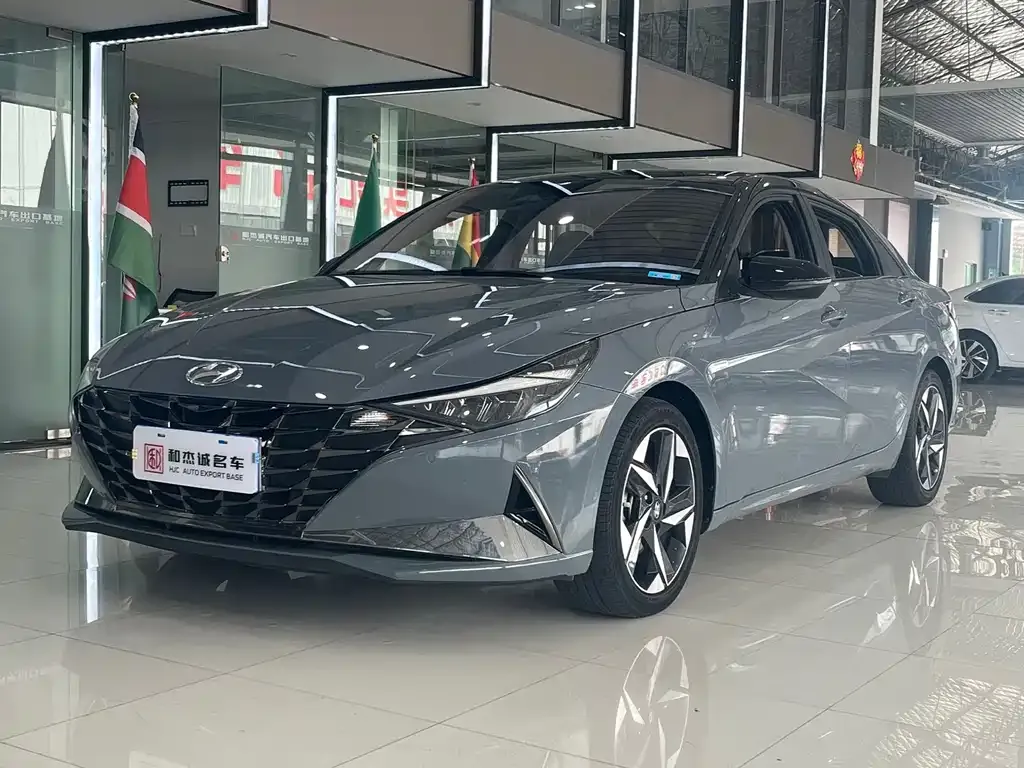 Hyundai Elantra — фото 9