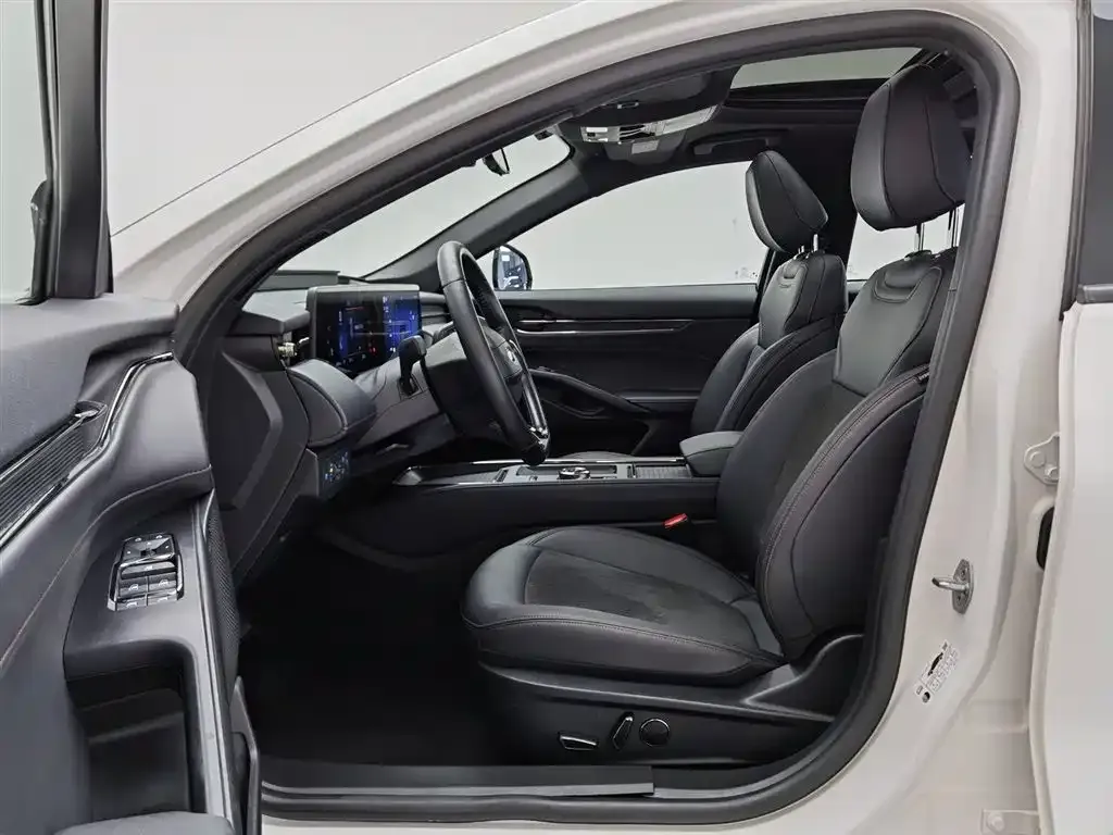 Ford Mondeo 2023 из CN, фото 4