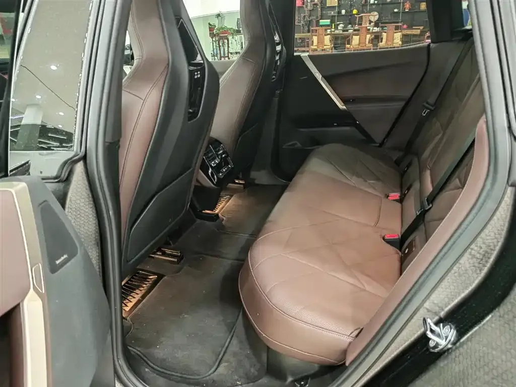 BMW iX 2023 из CN, фото 8