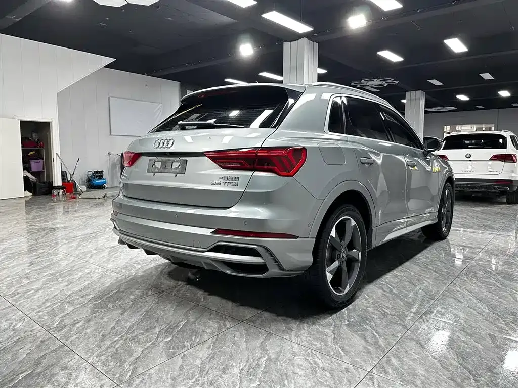 Audi Q3 — фото 6