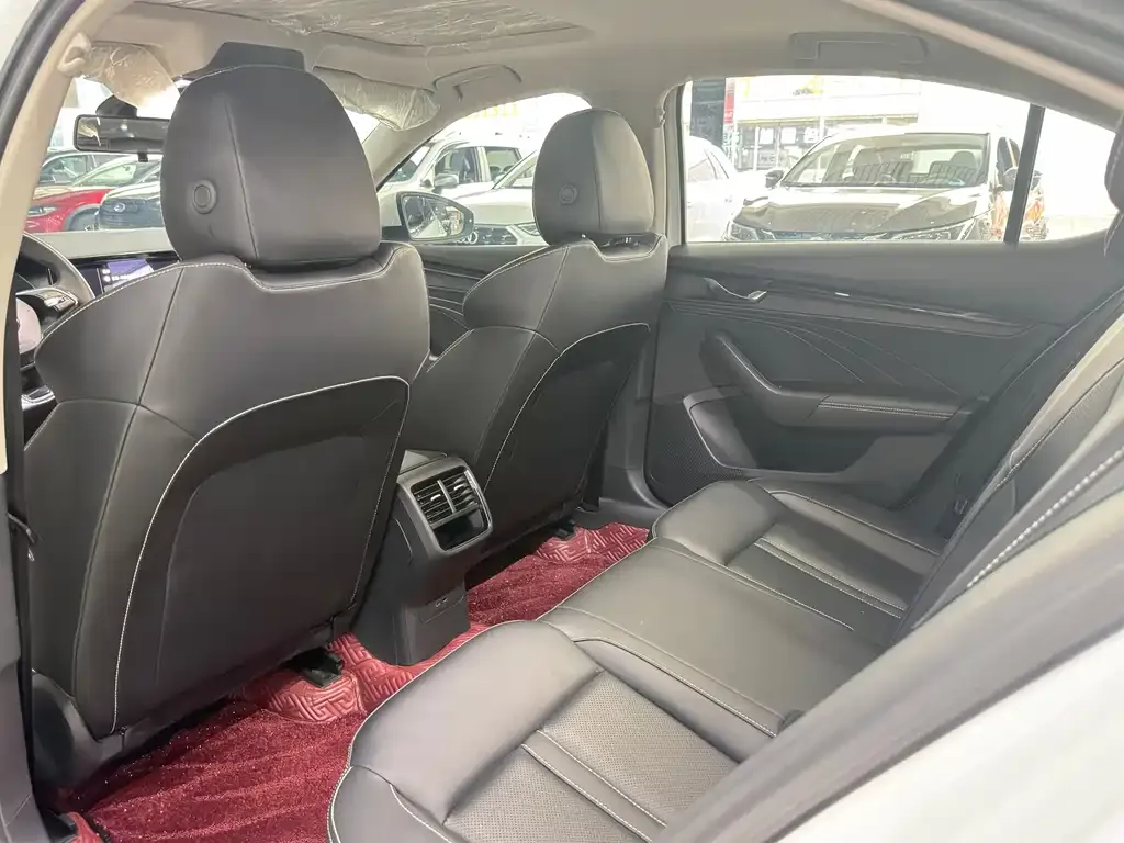 Skoda Octavia — фото 3
