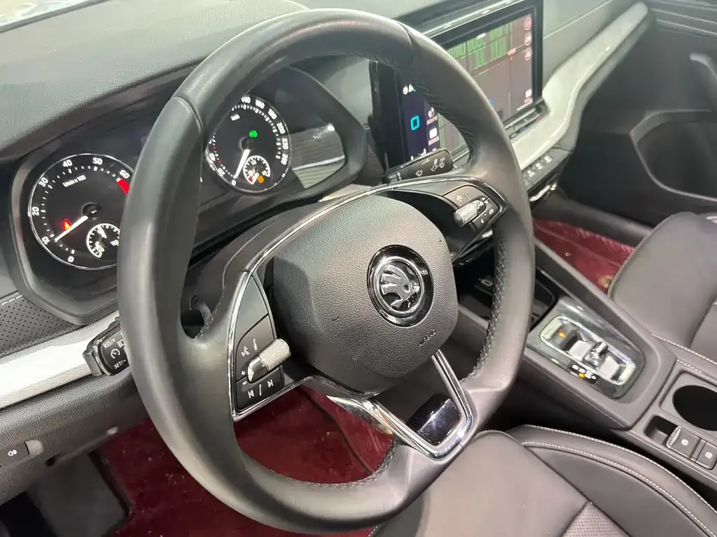 Skoda Octavia — фото 4