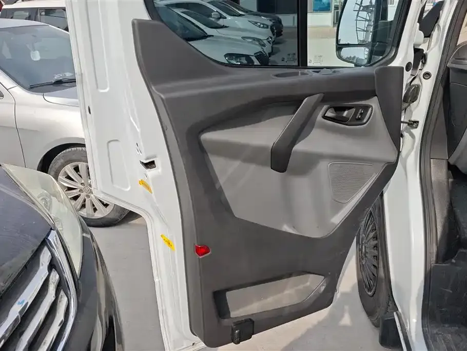 Ford Transit 2022 из CN, фото 5
