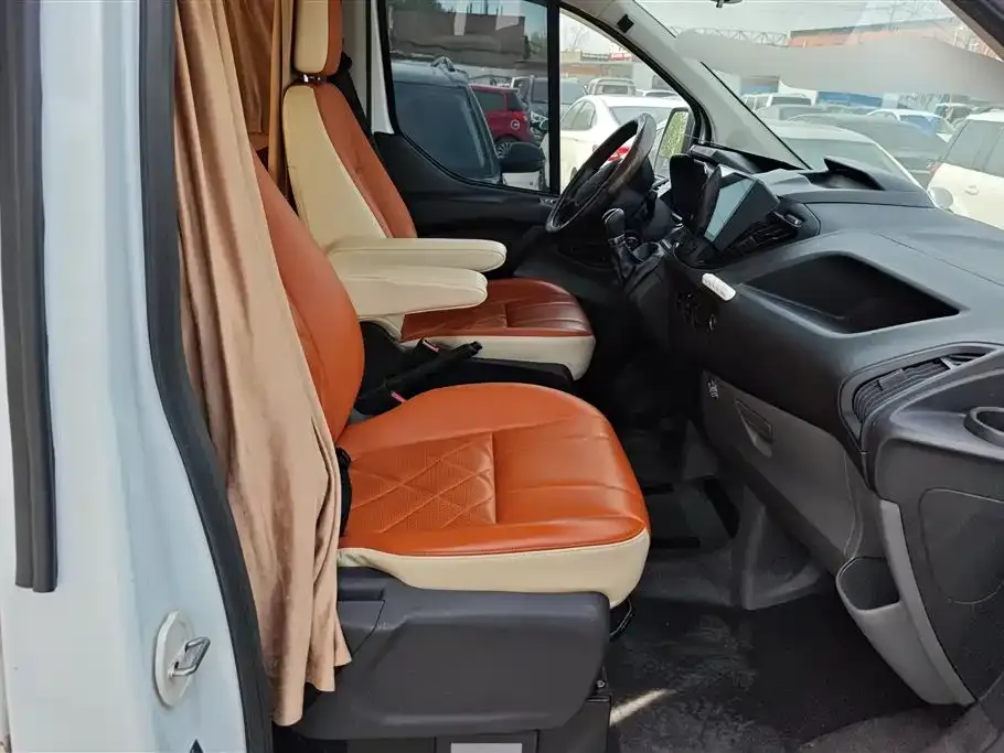 Ford Transit 2022 из CN, фото 4