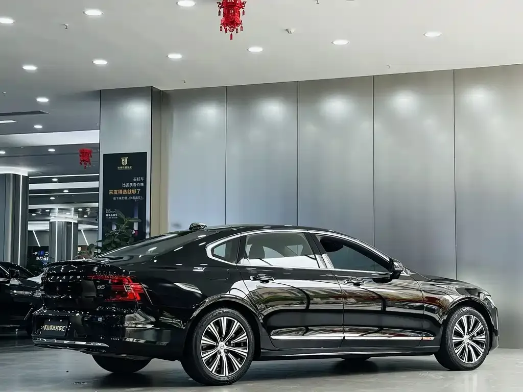 Volvo S90 — фото 3