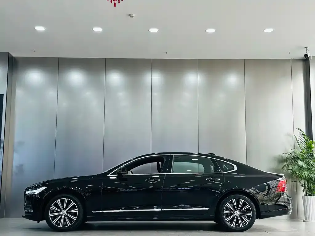 Volvo S90 — фото 2