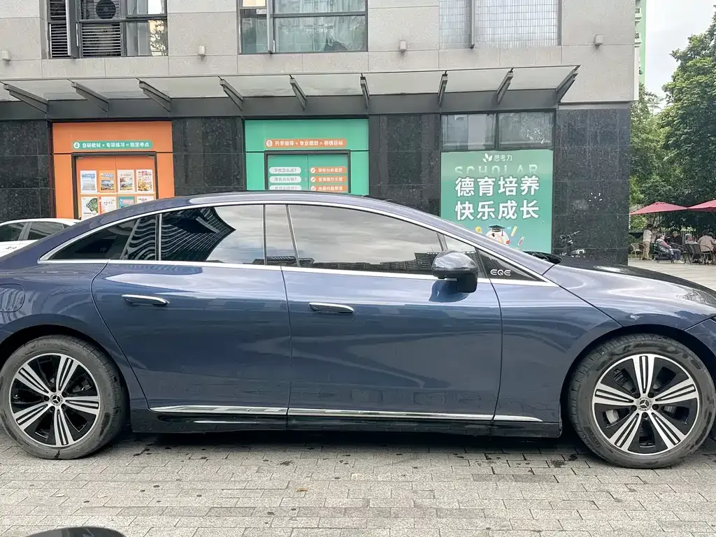 Mercedes-Benz EQE 2024 из CN, фото 8