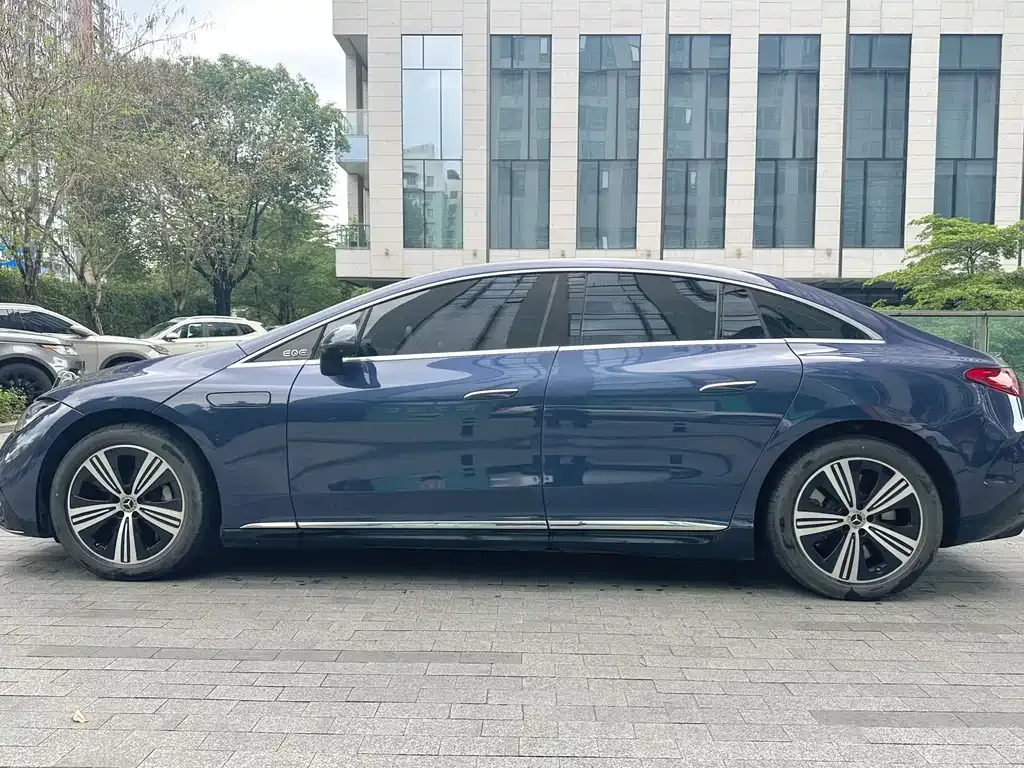 Mercedes-Benz EQE 2024 из CN, фото 3