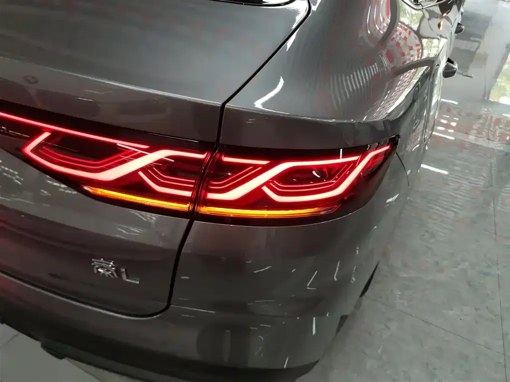BYD Qin L — фото 10