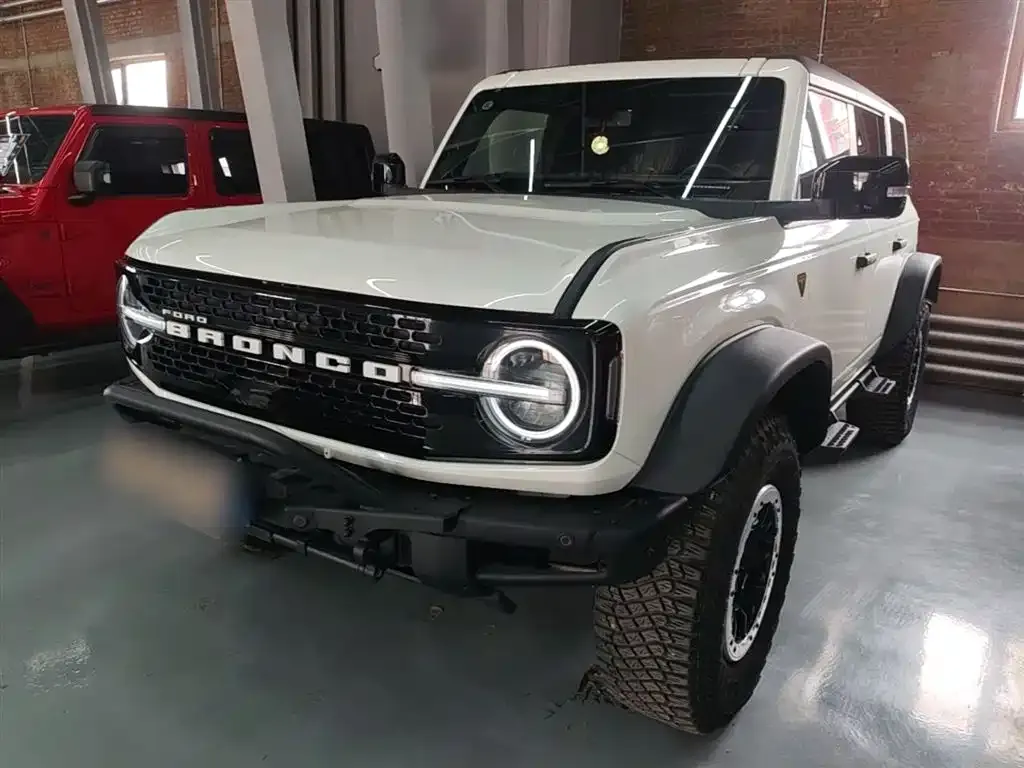 Ford Bronco — фото 10