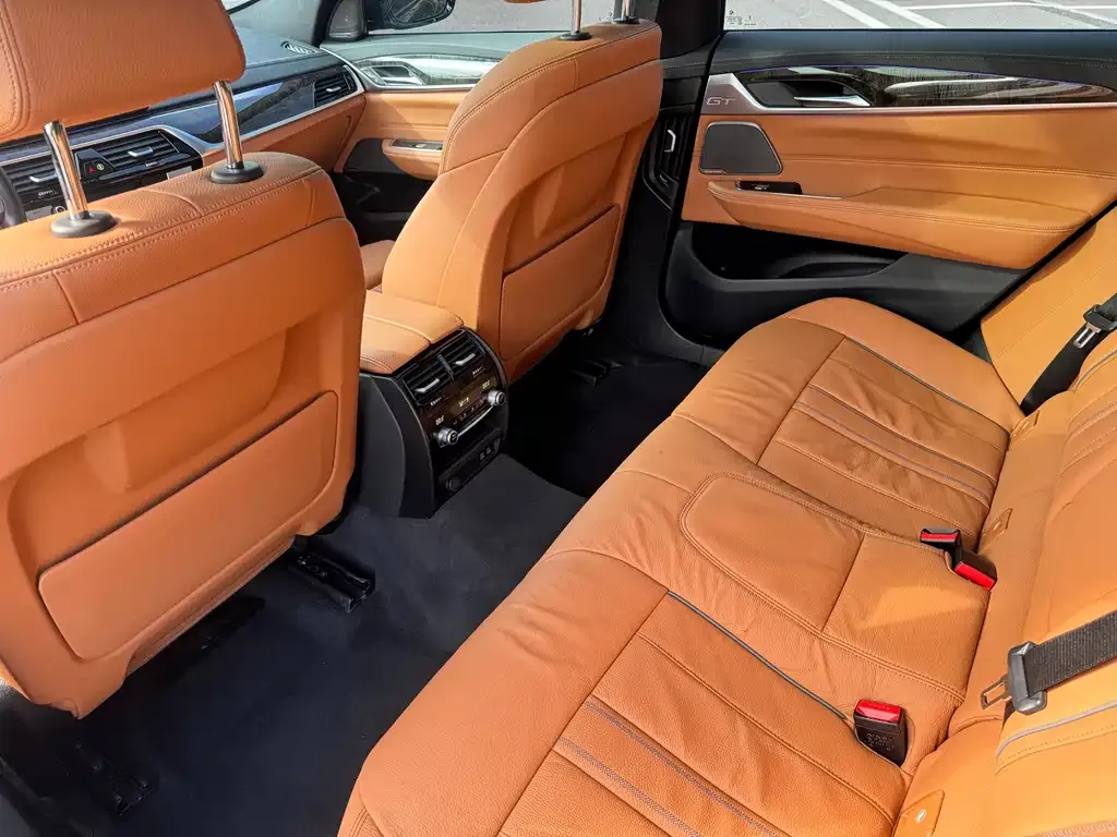 BMW 6 Series GT — фото 2