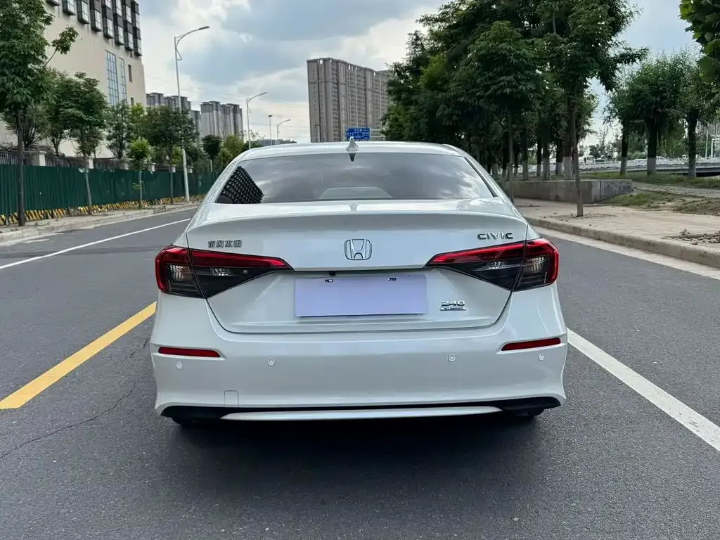 Honda Civic — фото 5