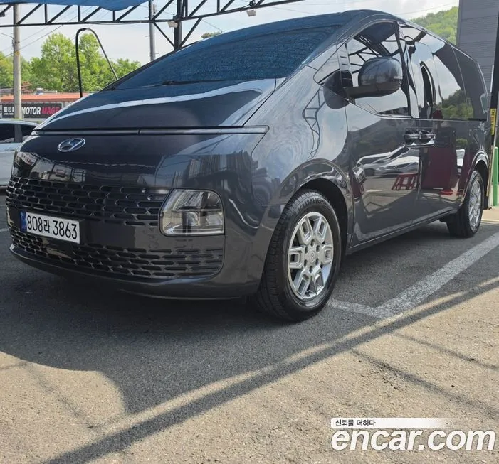 Hyundai Staria — фото 1