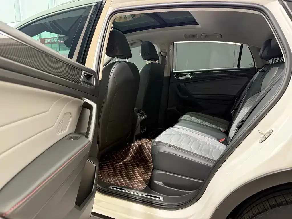 Volkswagen Tiguan X 2023 из CN, фото 9