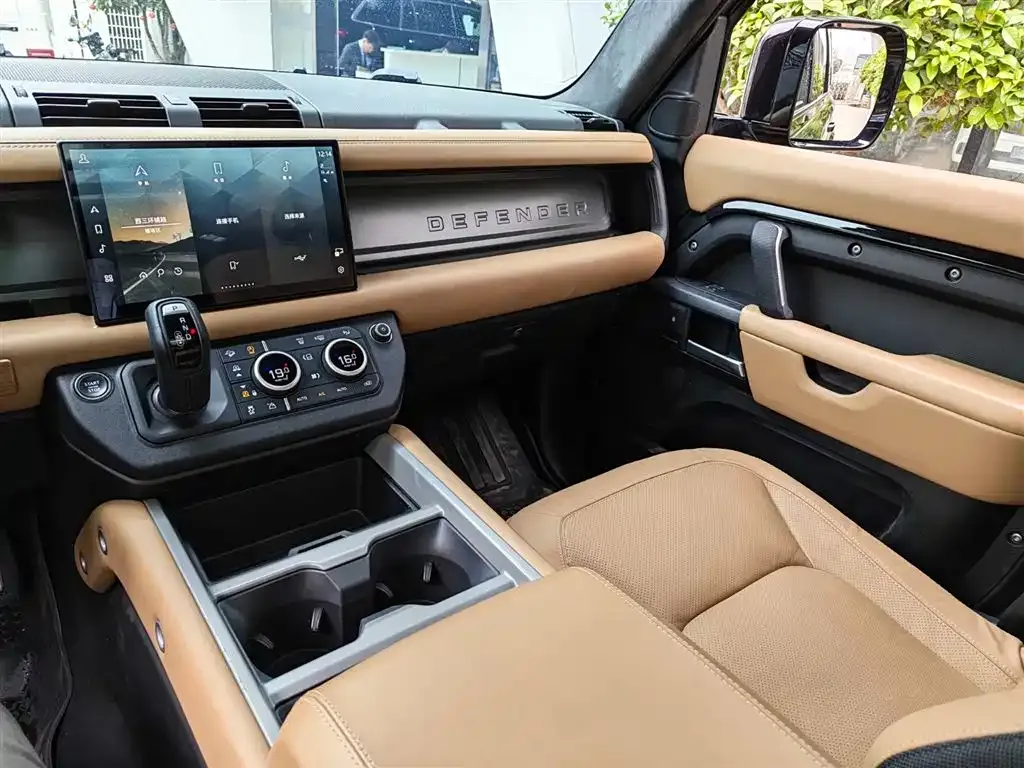 Land Rover Defender — фото 3