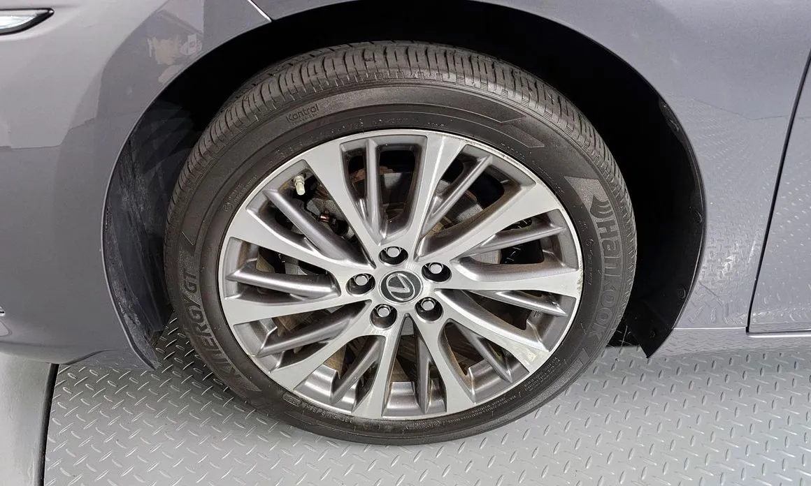 Lexus ES 2021 из KR, фото 8