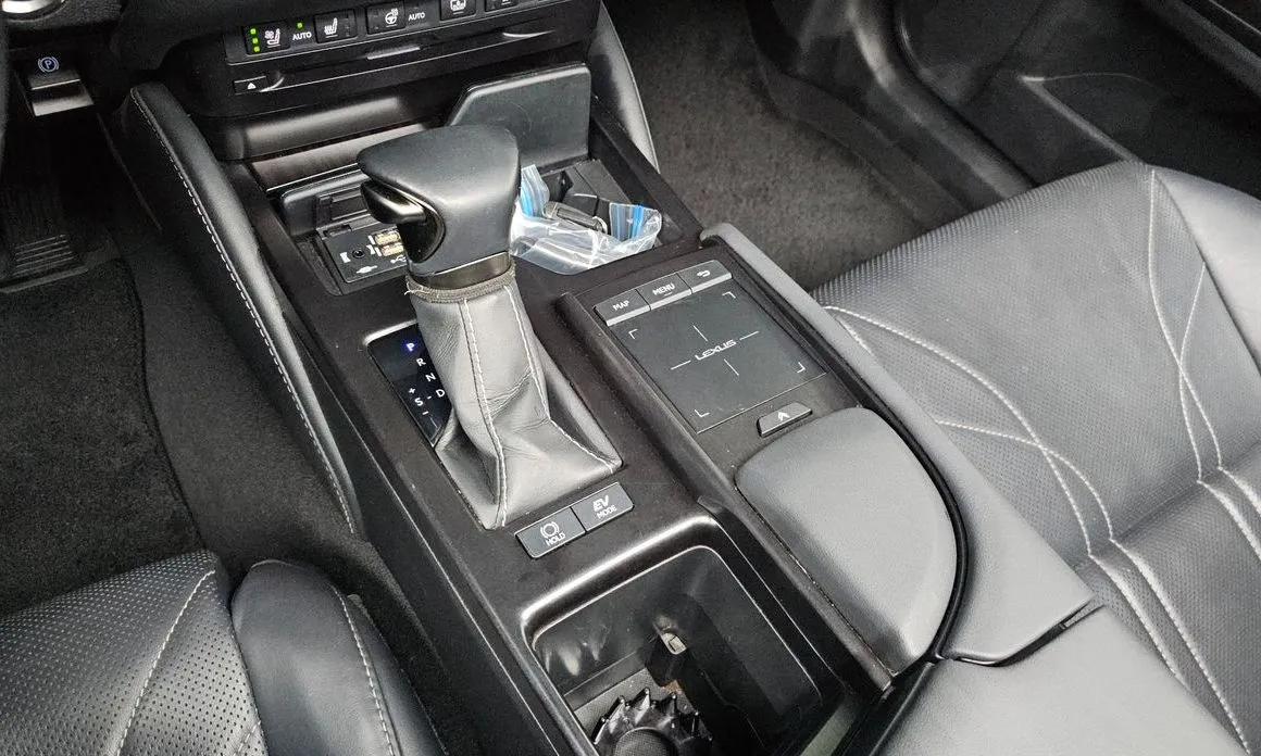 Lexus ES 2021 из KR, фото 10