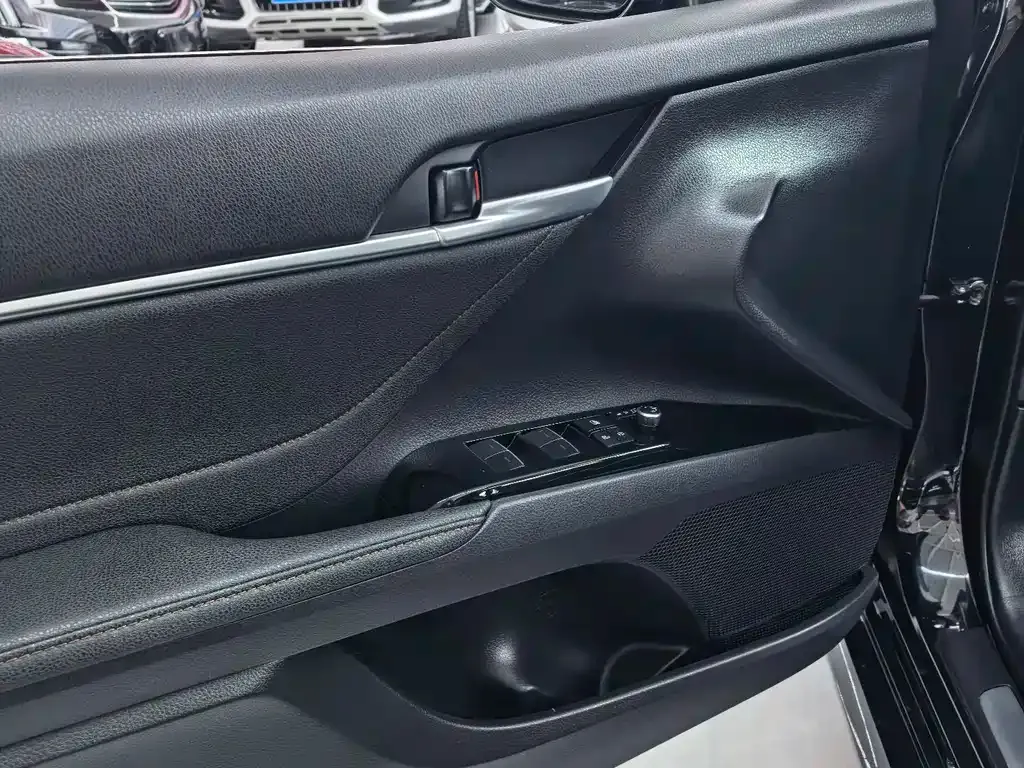 Toyota Camry 2022 из CN, фото 9