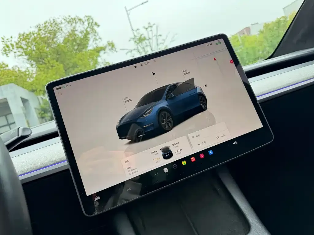 Tesla Model Y — фото 3