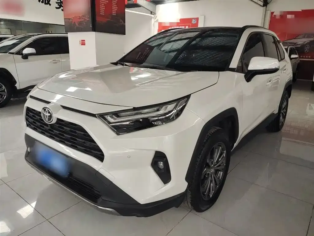 Toyota RAV4 — фото 3