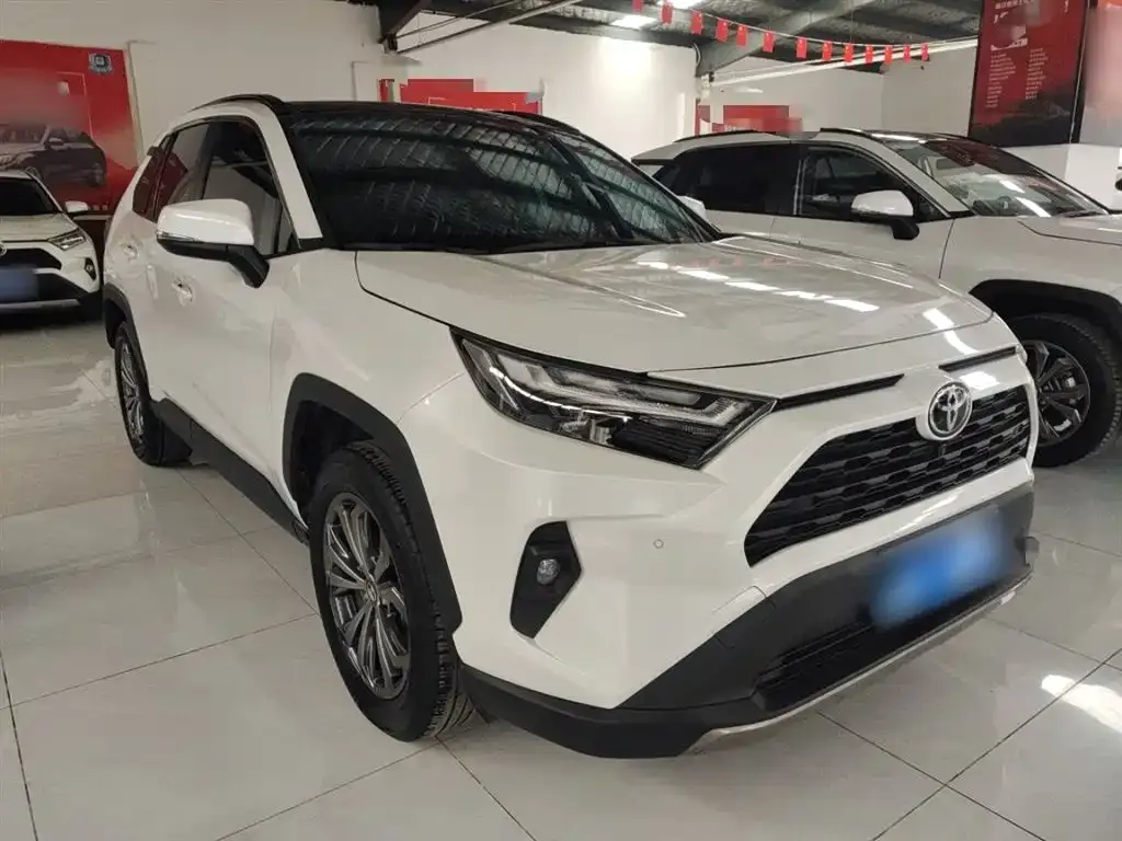 Toyota RAV4 — фото 10