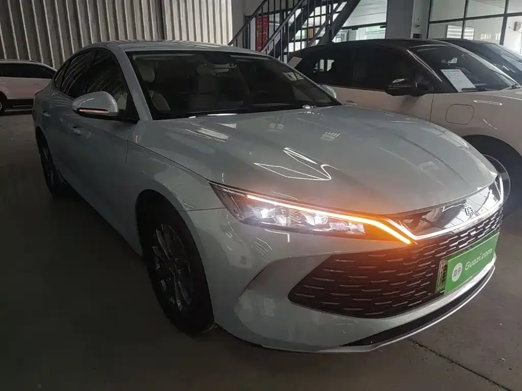BYD Qin L — фото 7